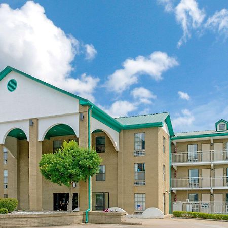 Super 8 by Wyndham Lakeland Eksteriør billede